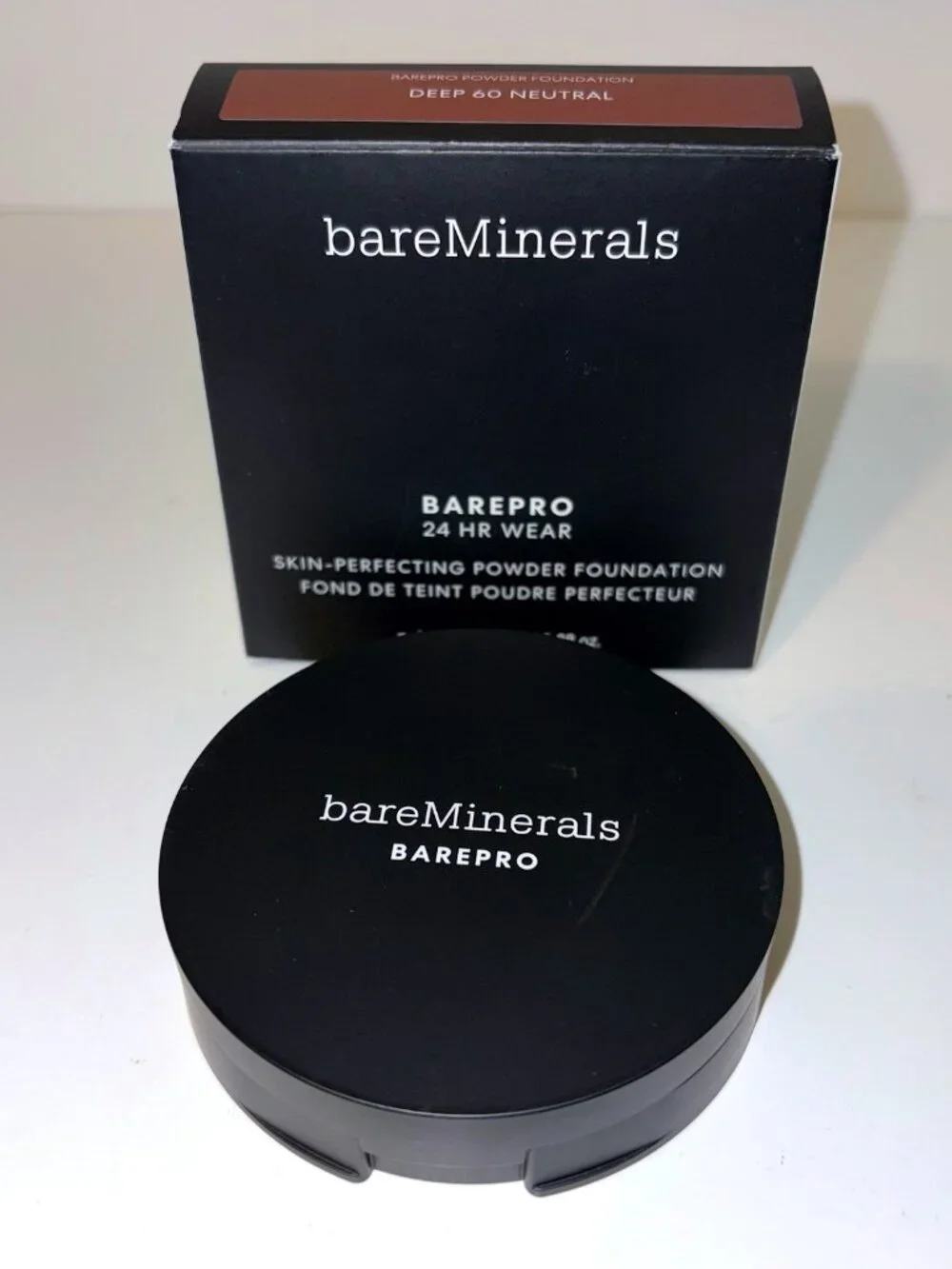 BareMinerals Barepro 24HR Wear Skin-Perfecting Powder Foundation